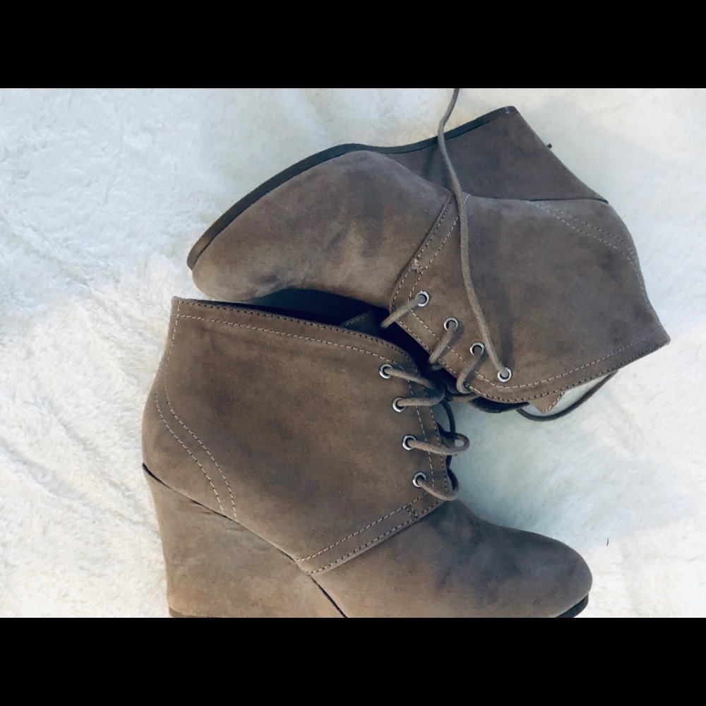 Booties - Picture 6 of 7